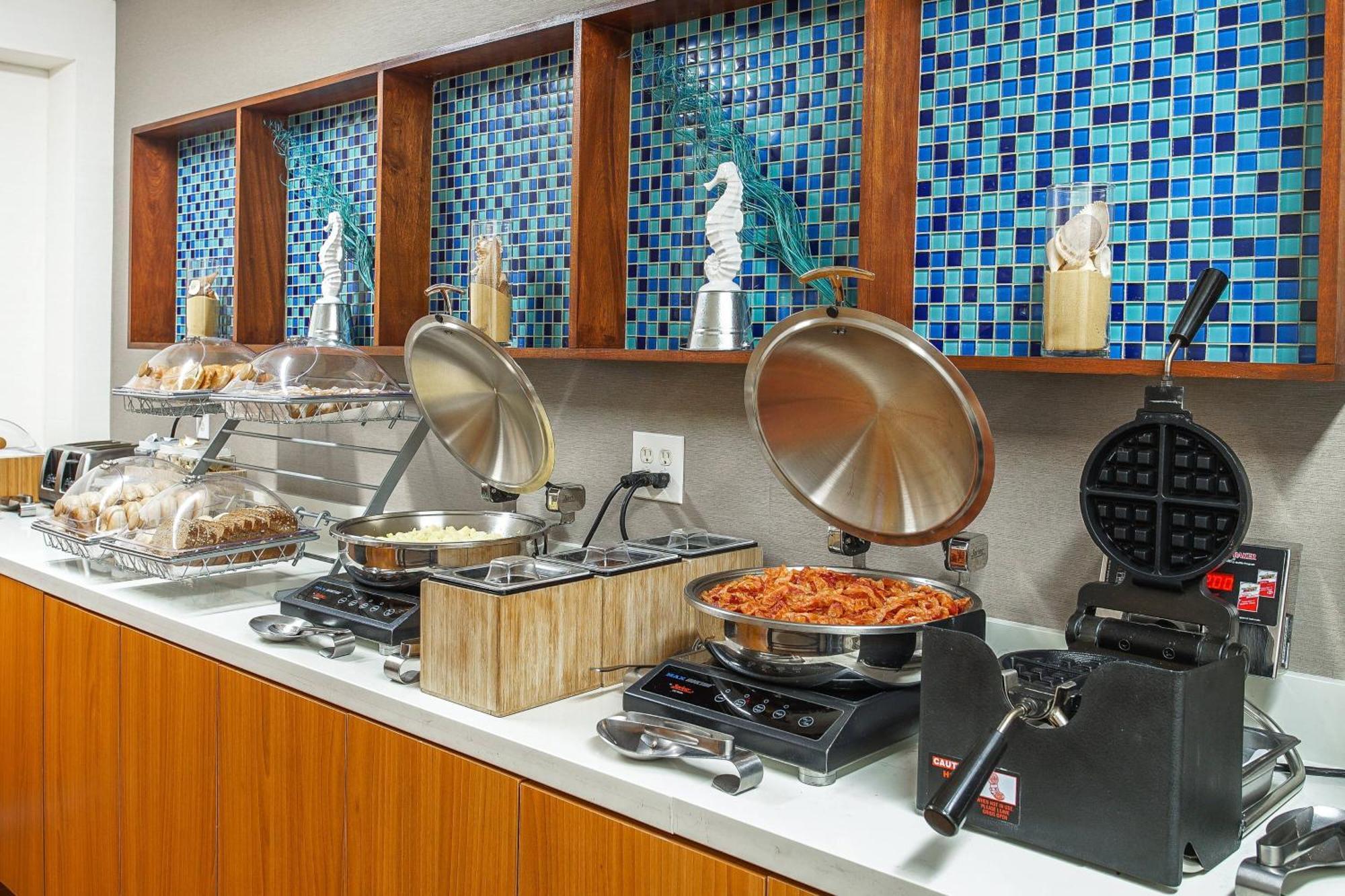 Springhill Suites By Marriott Savannah Midtown Экстерьер фото