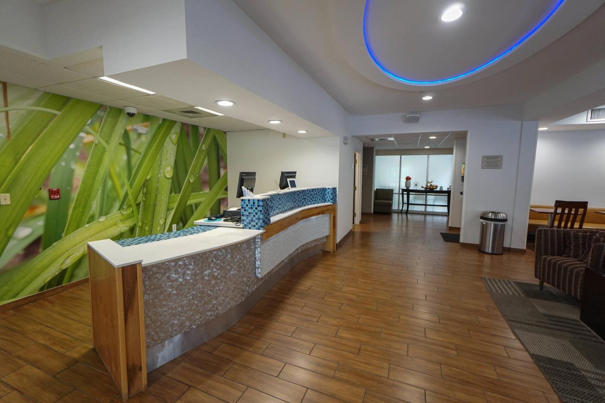 Springhill Suites By Marriott Savannah Midtown Экстерьер фото