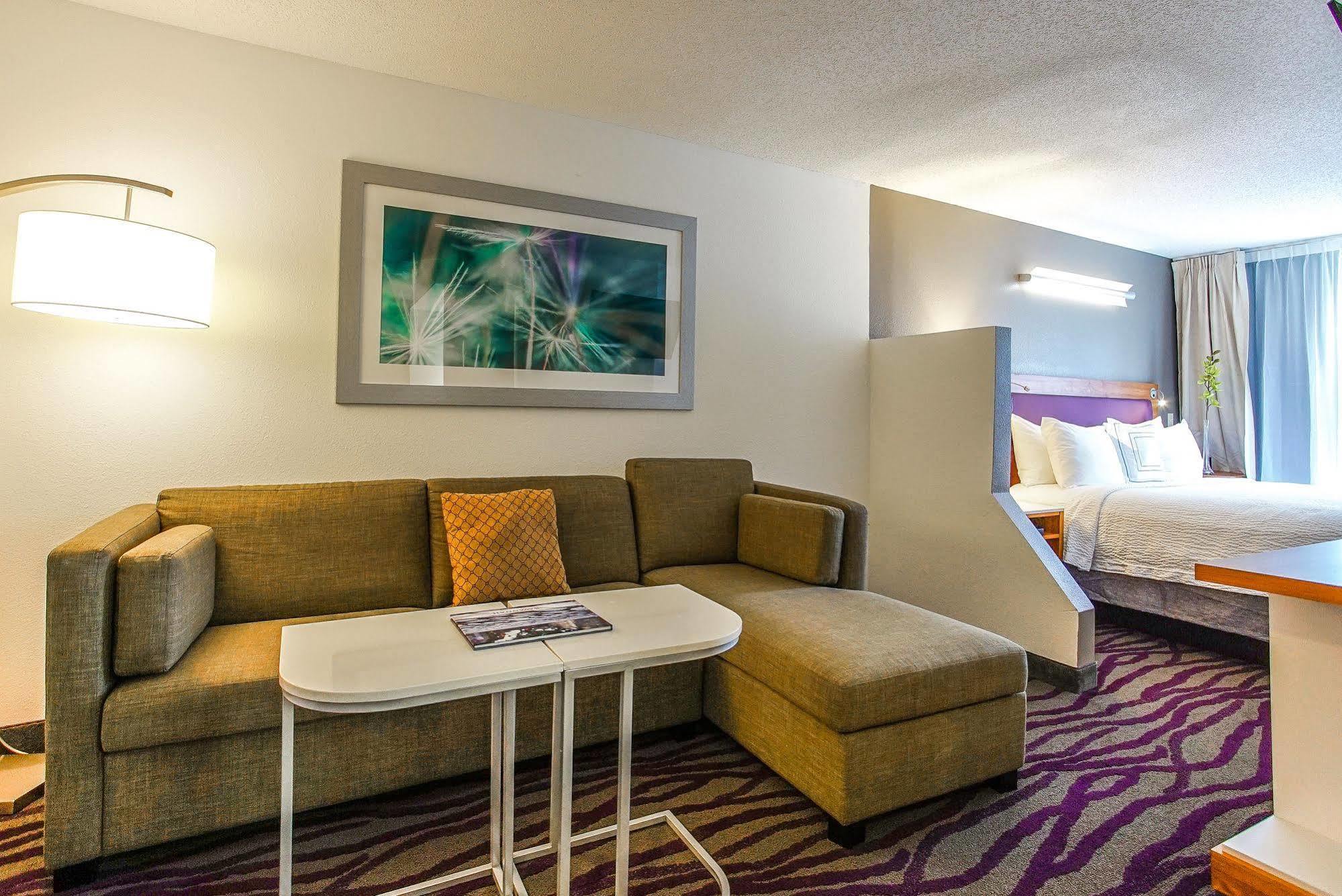 Springhill Suites By Marriott Savannah Midtown Экстерьер фото